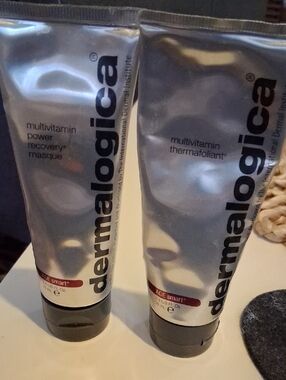 dermalogica multivitamin thermafoliant - white, gray. NWOT Sealed.